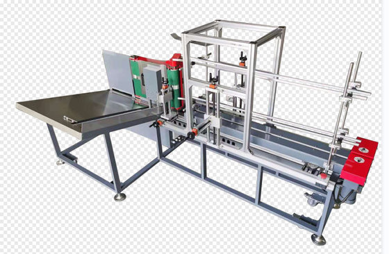 Halbautomatische vertikale Karton-Füttermaschine zur Datumscodierung